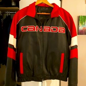 Men's leather bomber cut jacket